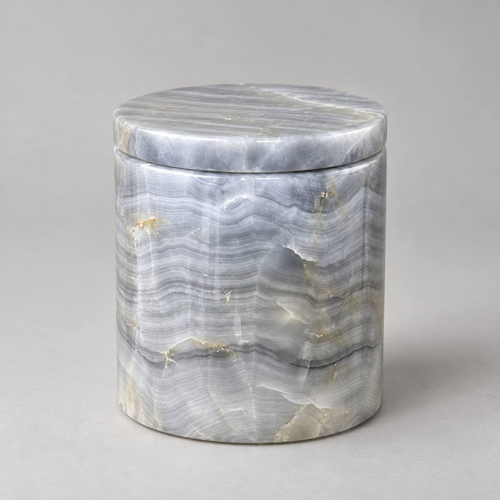 Silver grey onyx